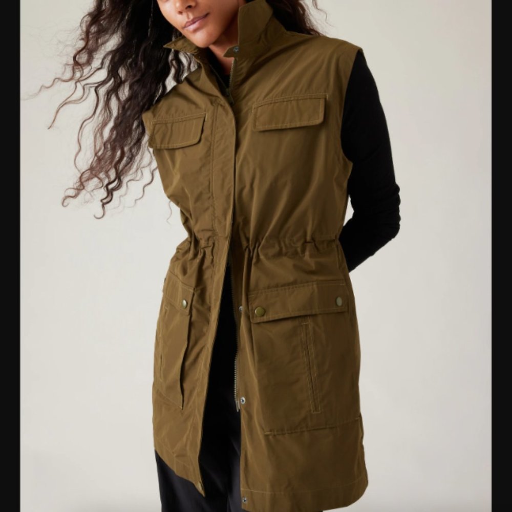 Athleta Boundless Utility Vest NWT XS Great Cargo Pockets! SOLD OUT